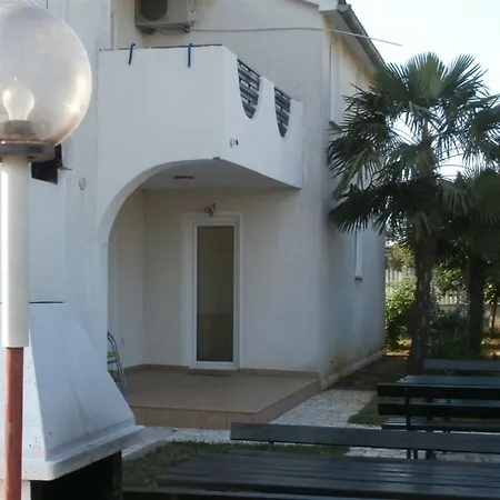 Appartement In With Balcony, Wifi 819-3