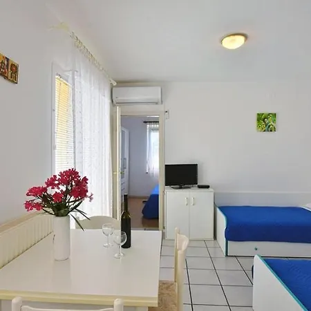 In With Balcony, Wifi 819-3 Apartment Porec
