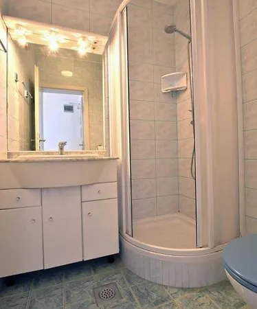 Daire In With Balcony, Wifi 819-3 Poreč